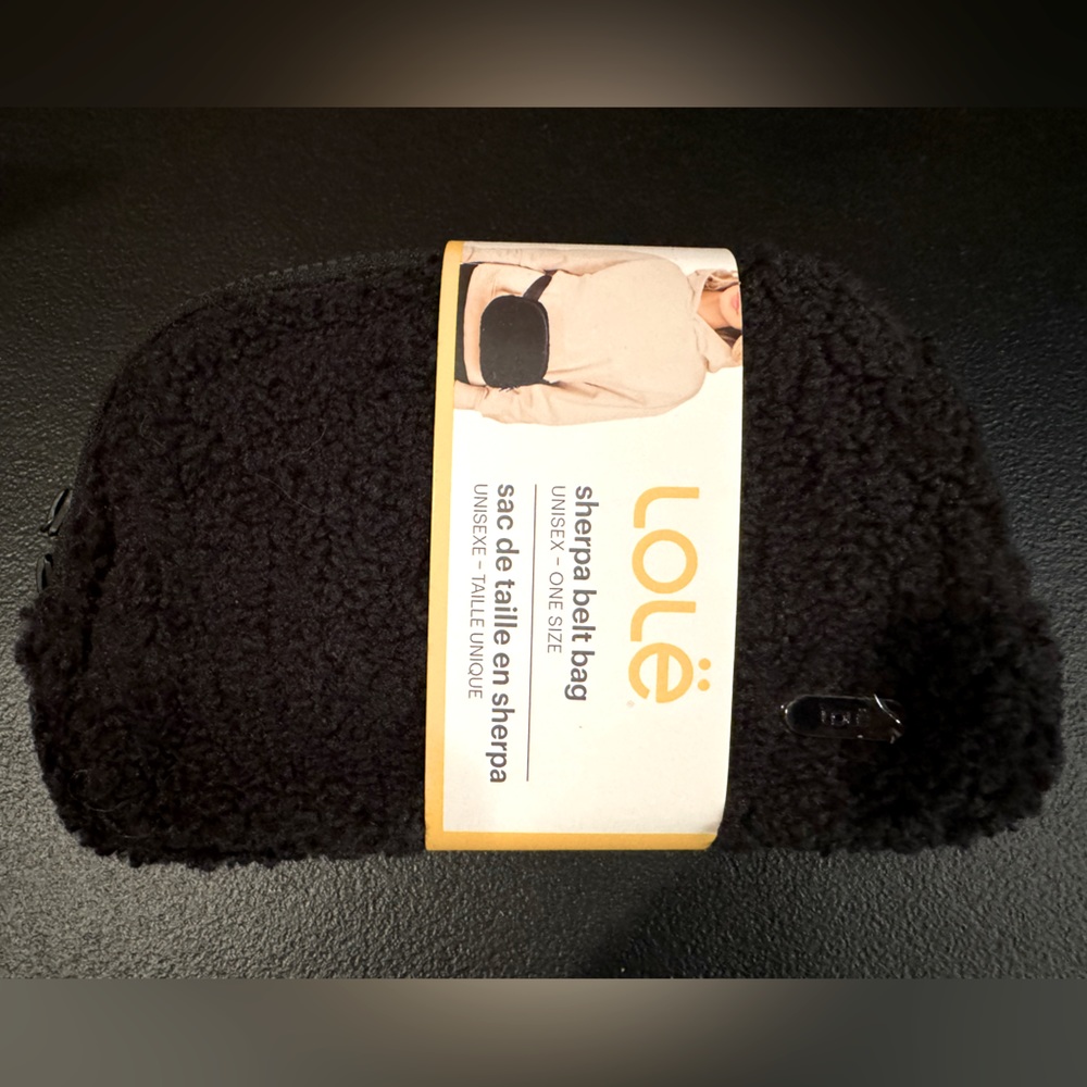 NEW Lole Sherpa Belt Bag in Black